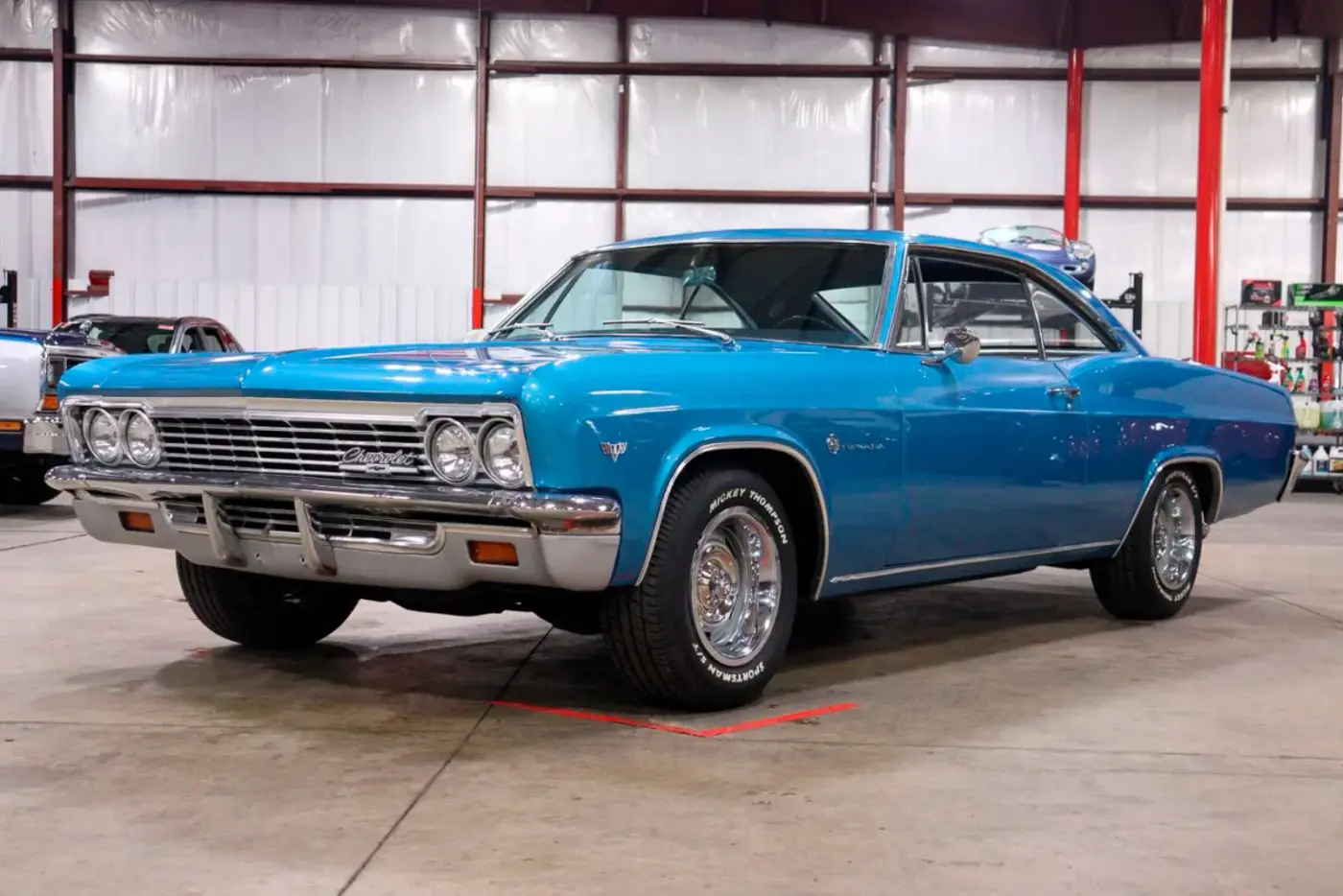 1966 Chevrolet Impala — photograph 1 of 10